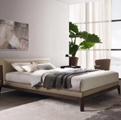 Letto classico in pelle con struttura in legno rivisitato in chiave contemporanea Assuan di Misuraemme