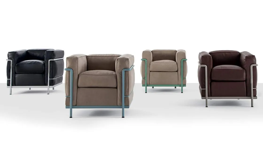 Poltroncina in pelle 2 Fauteuil Grand Confort Petit di Cassina