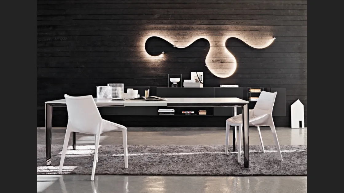 Sedia di design in pelle Outline di Molteni & C