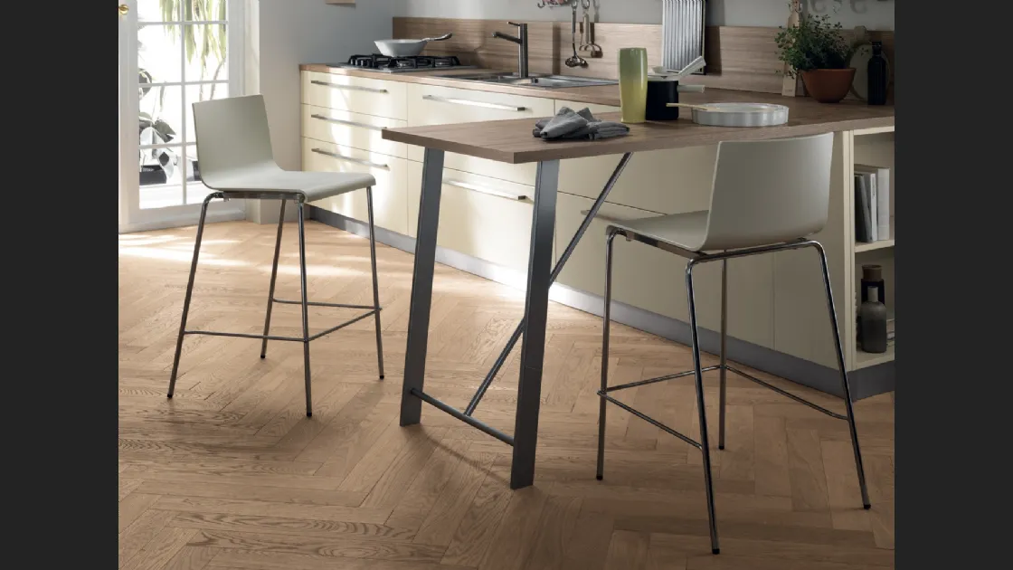 Sgabello Kuadra 1112 in tecnopolimero di Scavolini