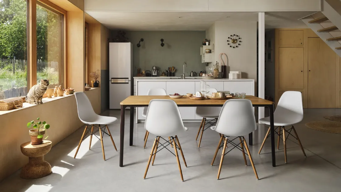 Tavolo in legno Plate Dining Table di Vitra