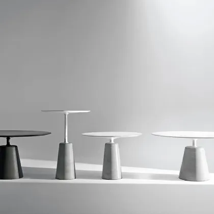 Tavolo Rock Table in laccato e cemento di MDF Italia