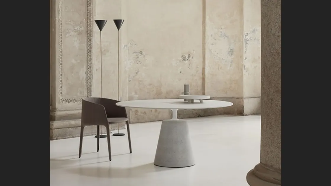 Tavolo Rock Table in laccato e cemento di MDF Italia