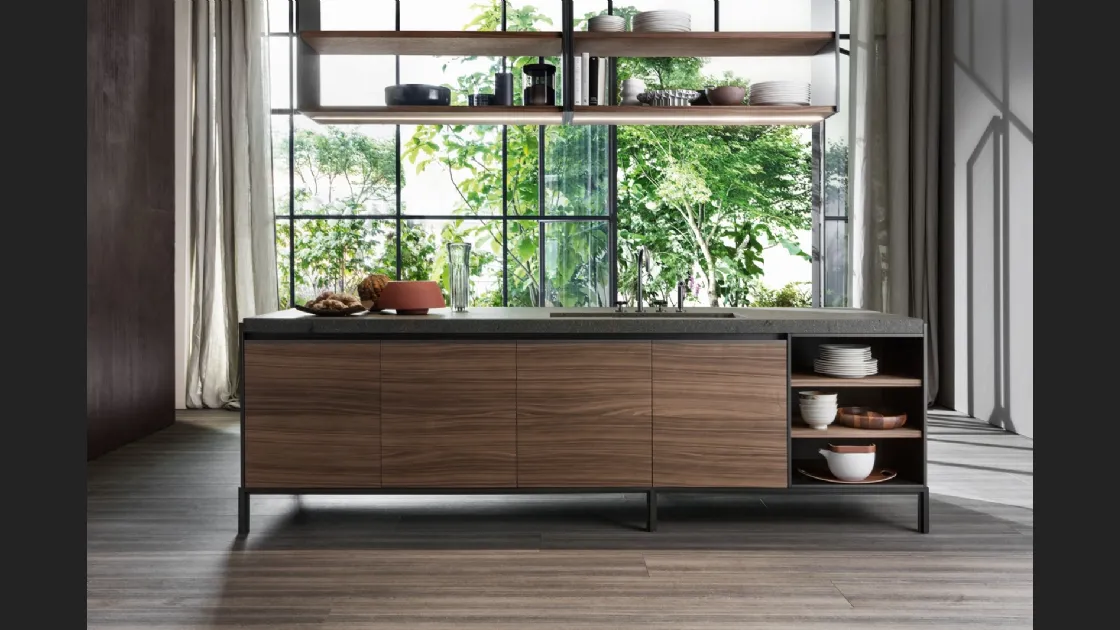 Cucina Design con isola VVD in Noce con top in Porfido Verde di Molteni & C