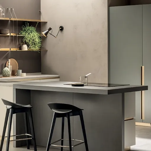 Cucina Moderna DeLinea in laccato Tortora e Verde Minerale di Scavolini