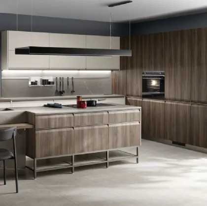 Cucina su misura Formalia in Grigio Chiaro e Noce Garden di Scavolini