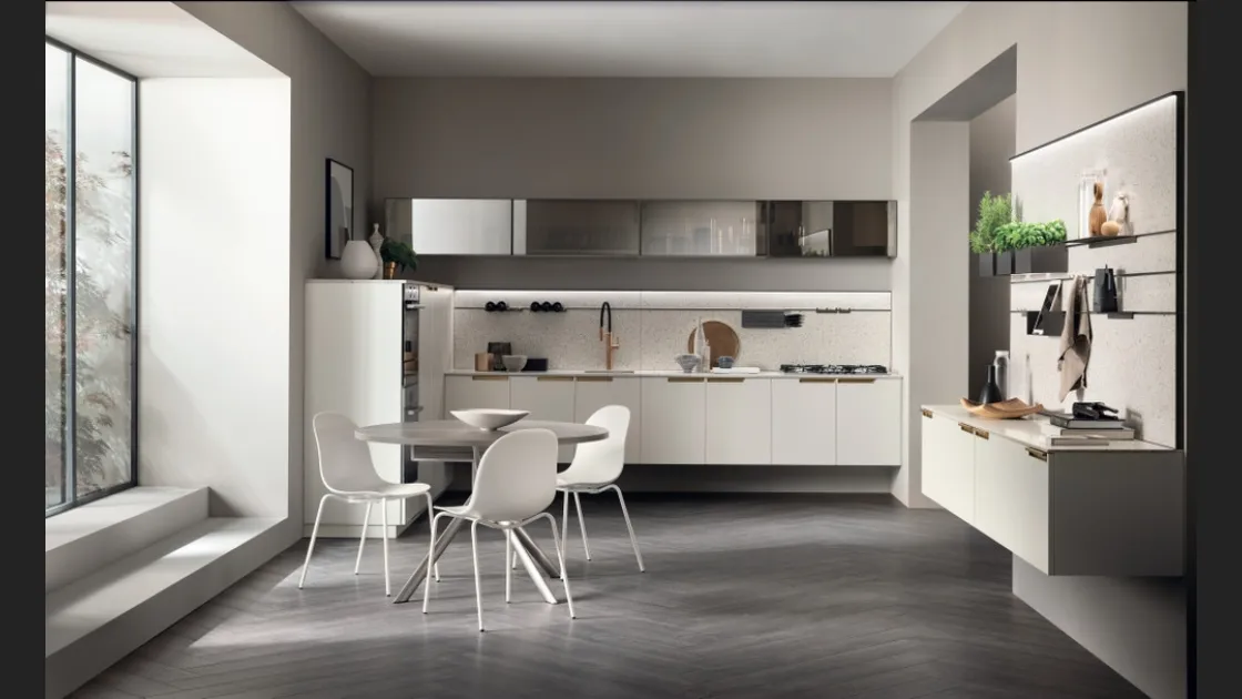 Cucina su misura Mia in Bianco Prestige ed Alluminio di Scavolini