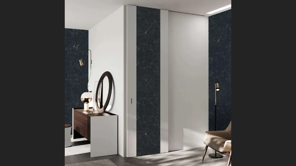 Porta per interni Fusion Madeira Nero Greco con inserto in ceramica di Bertolotto